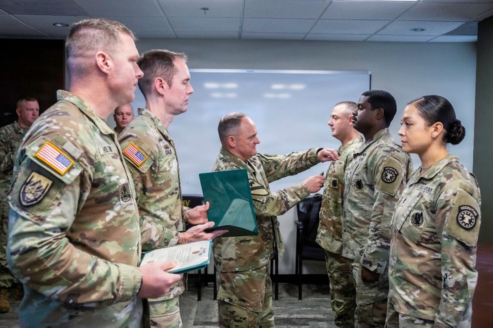 T2COM Commander Visits Phoenix Battalion