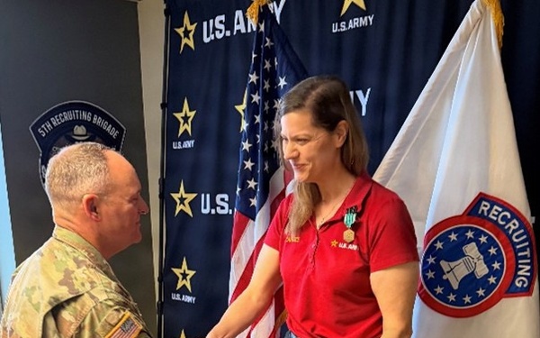 T2COM Commander Visits Phoenix Battalion