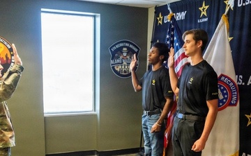 T2COM Commander Visits Phoenix Battalion