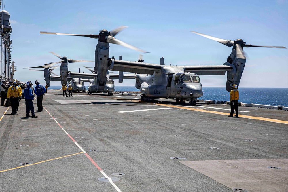 USS Makin Island Conducts VM-22 Flight Ops