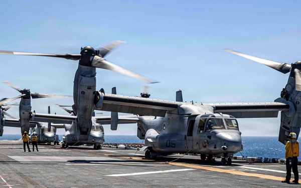 USS Makin Island Conducts VM-22 Flight Ops