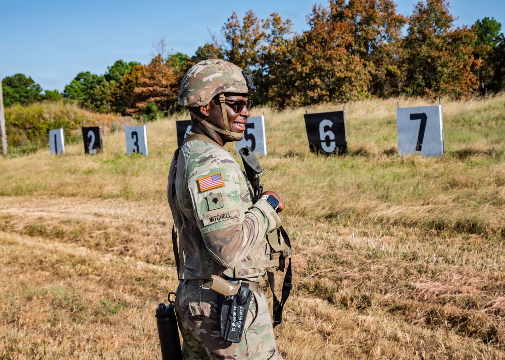 Rifle EIC Tests Marksmanship at WPW Machine Gun Championship