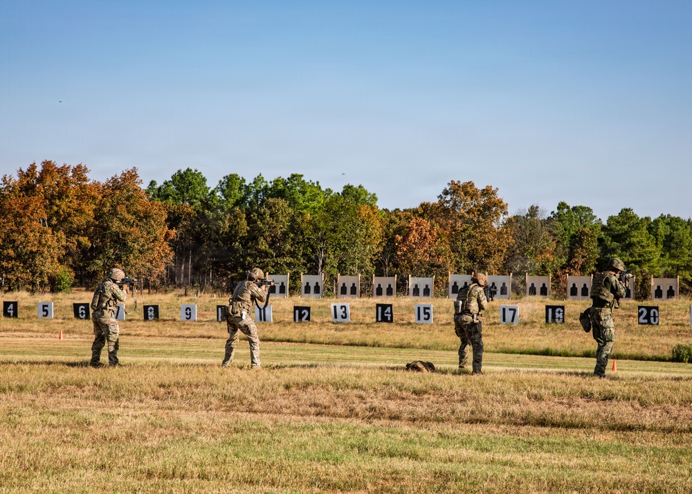 Rifle EIC Tests Marksmanship at WPW Machine Gun Championship