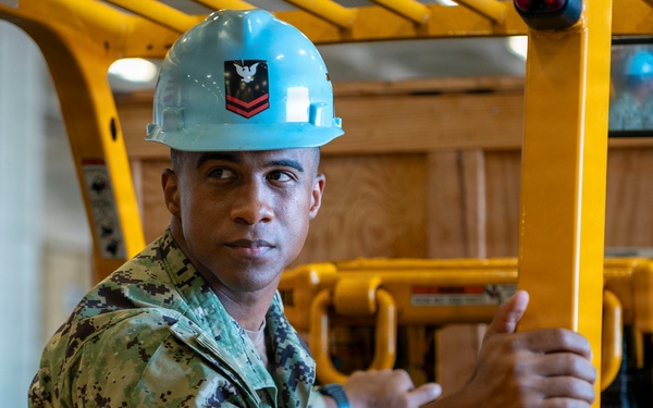 USS Theodore Roosevelt Brings on Stores