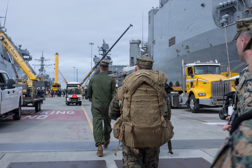 13th MEU | USS Makin Island Embarkation