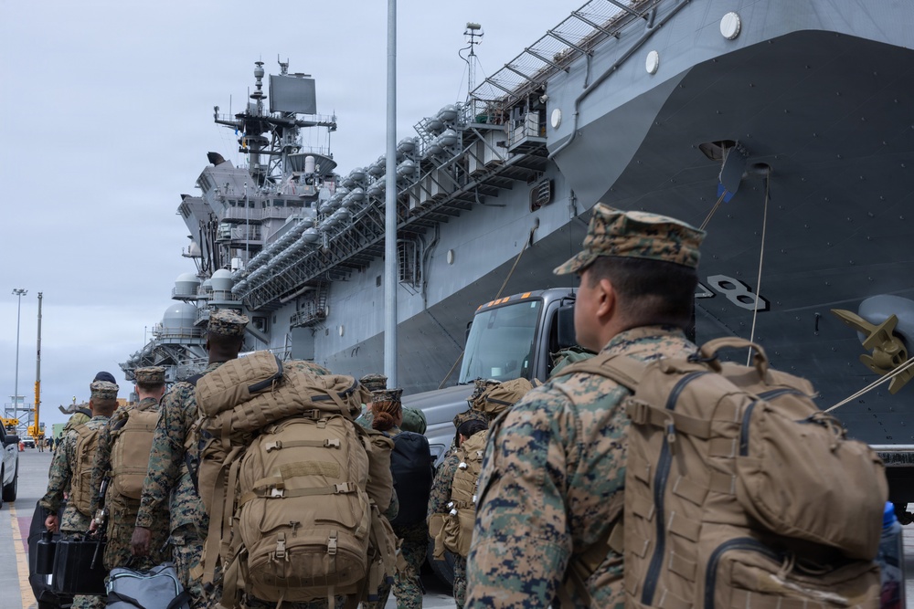 13th MEU | USS Makin Island Embarkation