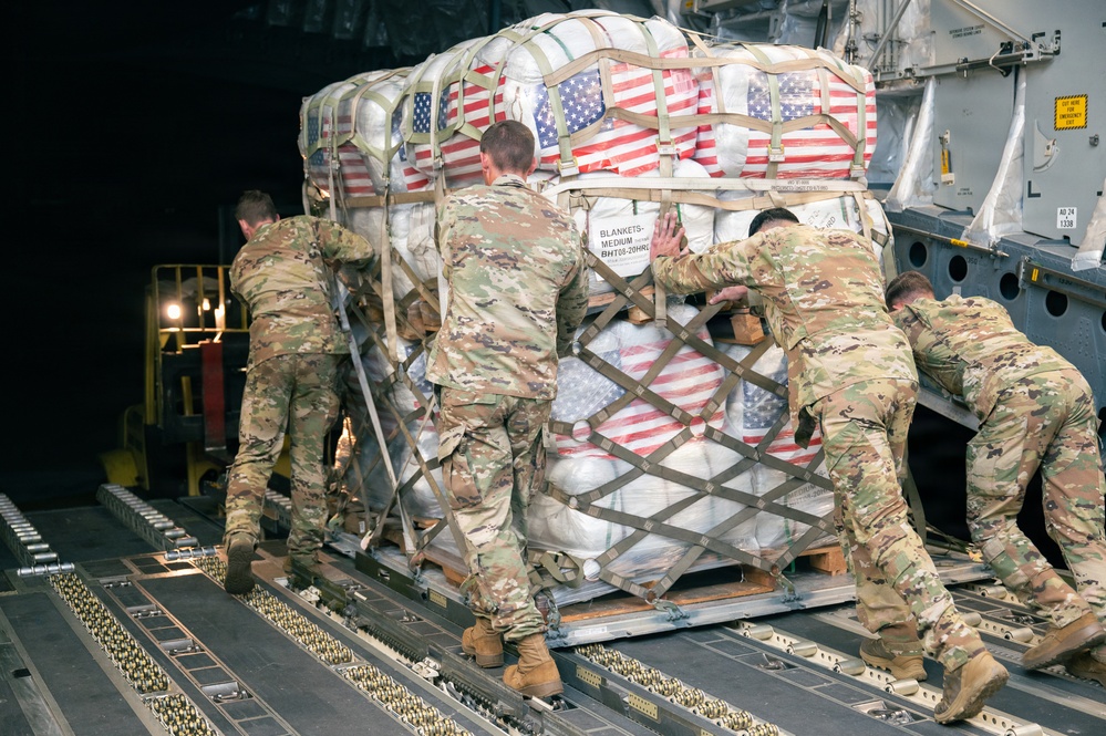 Colombia Earthquake relief supplies offload from a C-17