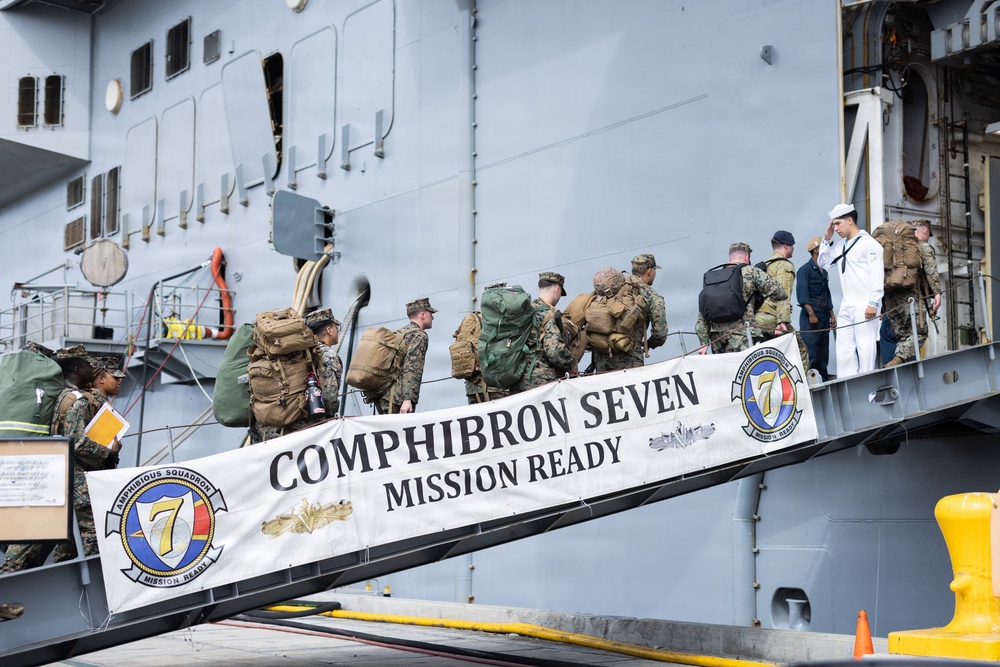 13th MEU | USS Makin Island Embarkation