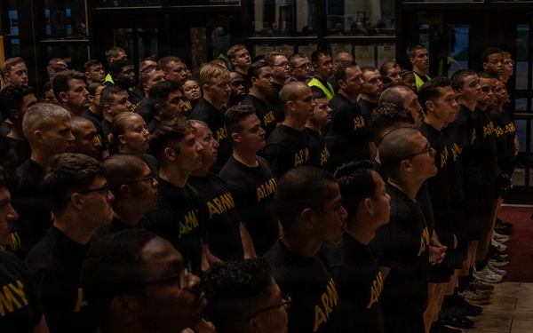 Duty First: VRC Soldiers conduct welcome run into the 1st Infantry Division