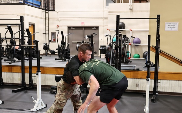 75th FA Brigade Soldiers Clash in Diamond Week Combatives Tournament