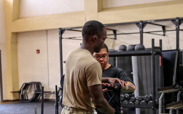 75th FA Brigade Soldiers Clash in Diamond Week Combatives Tournament