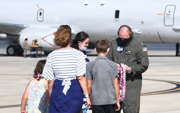 VP 10 “Red Lancers” and VP-45 “Pelicans” return home to NAS Jacksonville