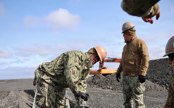 Seabees Begin Arctic Bee Hut Construction During Northern Viking 26