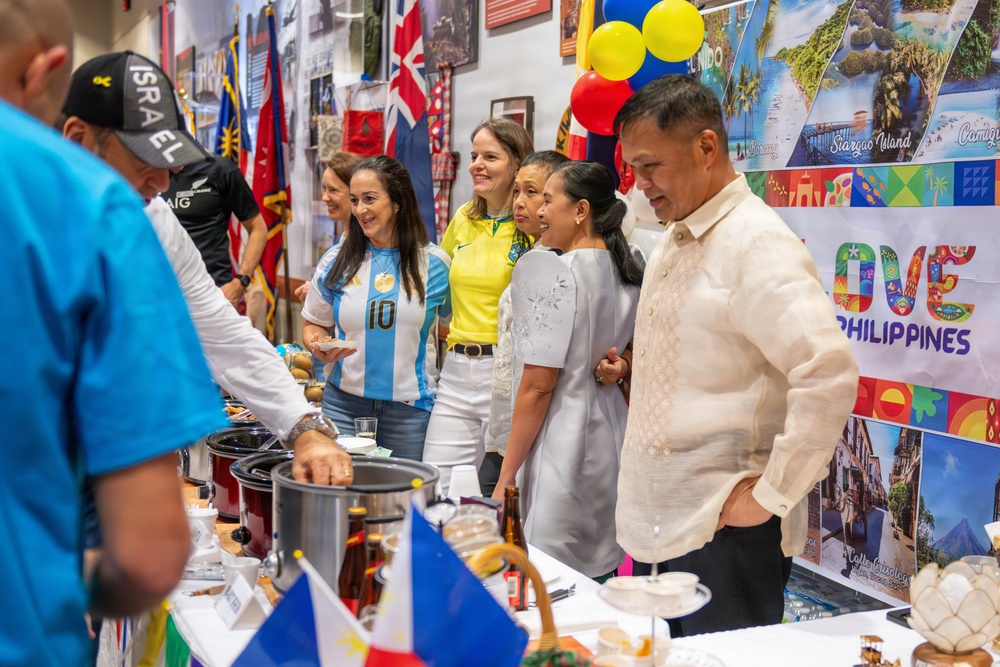 AY26 International Fellows share cultures at USAHEC’s Know Your World event