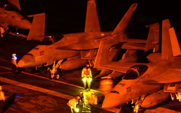 George Washington Conducts Flight Operations