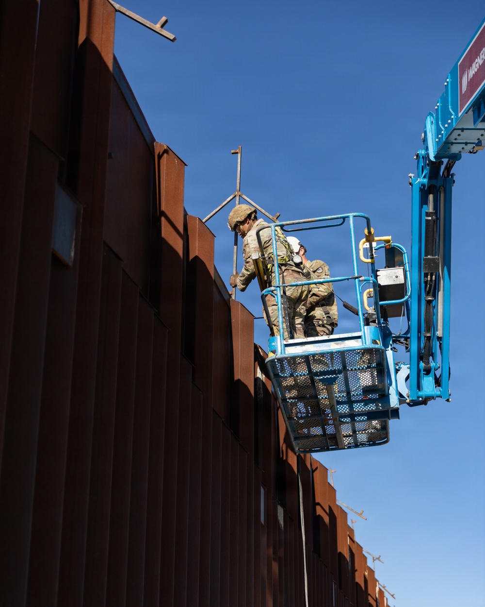 62nd Engineer Battalion Reinforces Southern Barrier with C-Wire