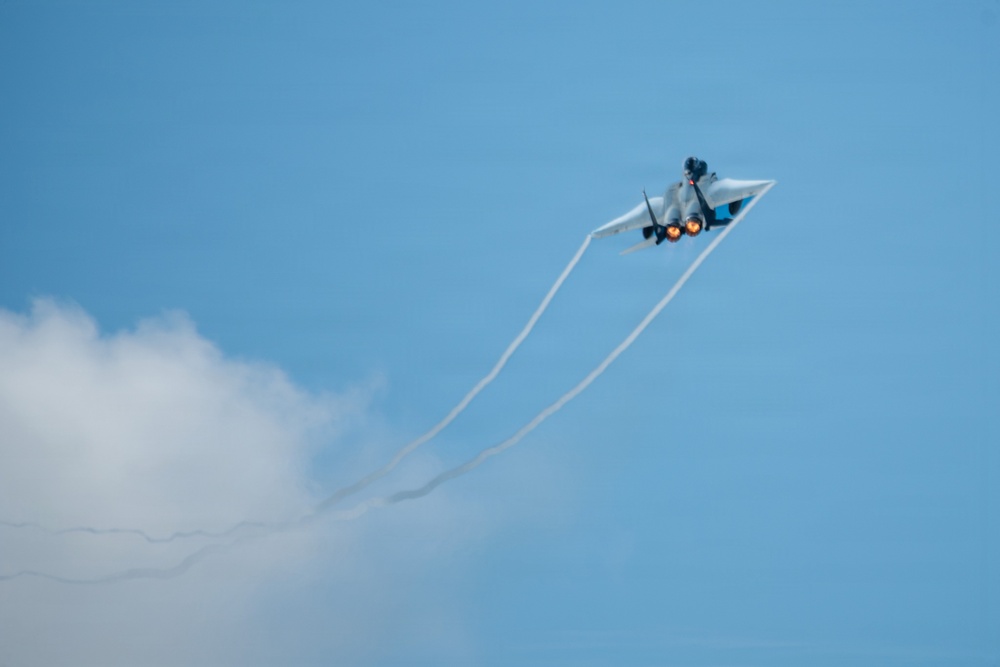 The 142nd Wing participates in the Oregon International Air Show