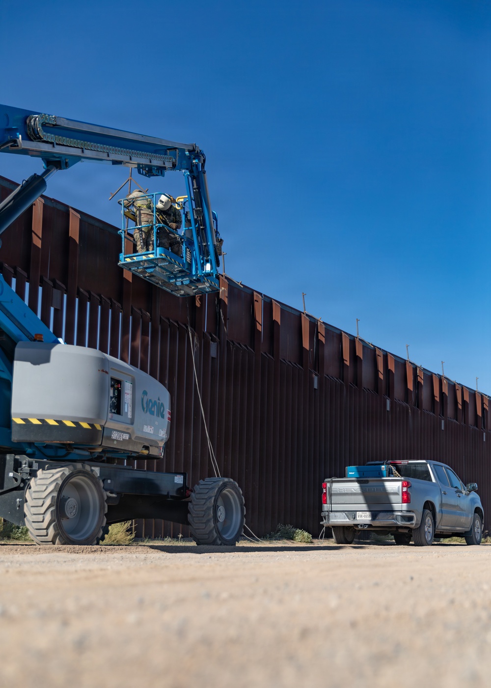 62nd Engineer Battalion Reinforces Southern Barrier with C-Wire