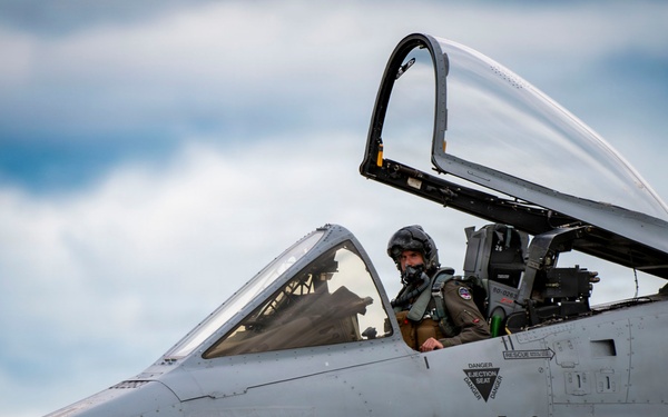 Michigan Air National Guard A-10 Thunderbolt II visits Hancock Field for Annual Civil Air Patrol Encampment
