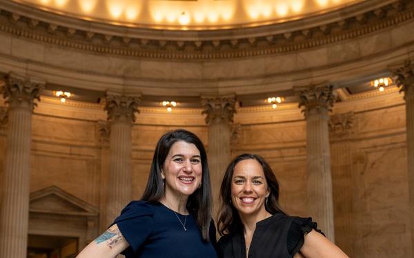 U.S. Army Nurses Take Time to Serve in the Halls of Congress
