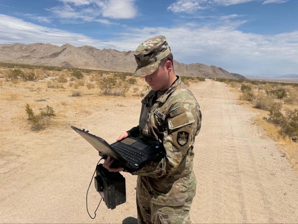 US Soldier uses NAVWAR System during PC-C6