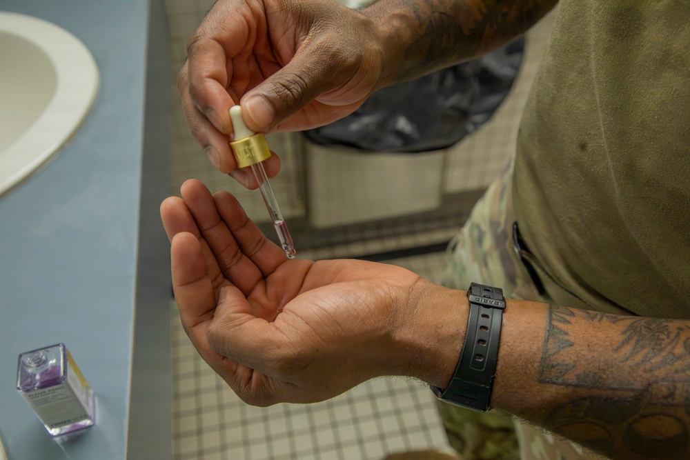 593rd CSC Soldiers Demonstrate Proper Shaving Techniques