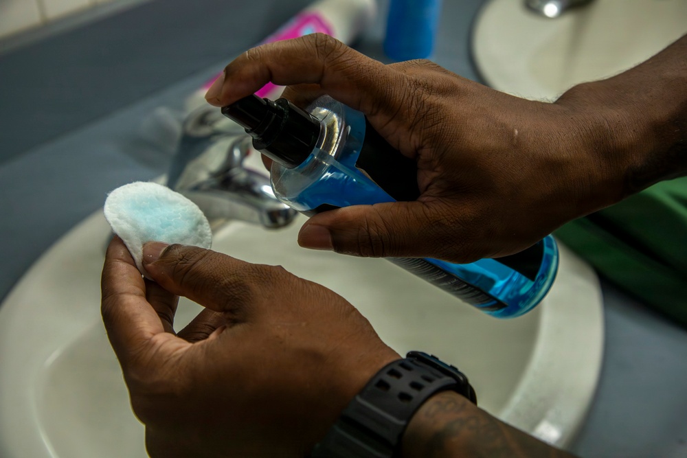 593rd CSC Soldiers Demonstrate Proper Shaving Techniques