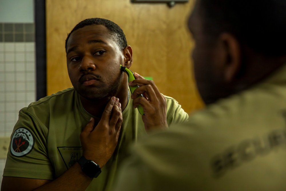 593rd CSC Soldiers Demonstrate Proper Shaving Techniques