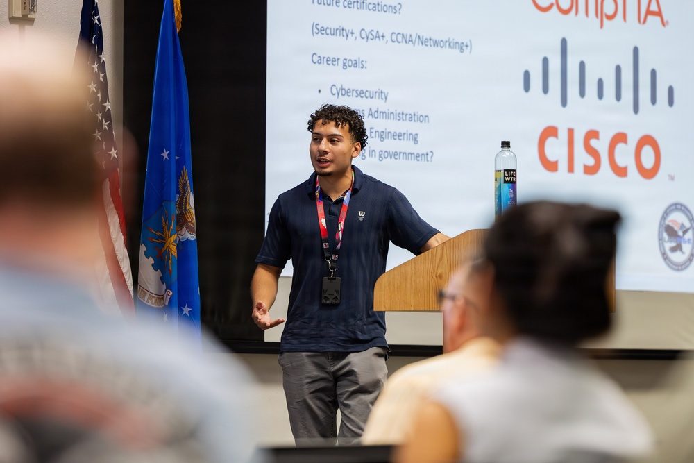 Edwards AFB Hosts Inaugural VICEROY Internship Cohort