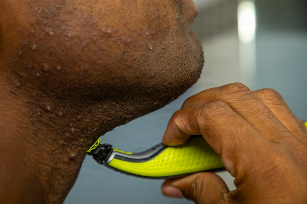 593rd CSC Soldiers Demonstrate Proper Shaving Techniques
