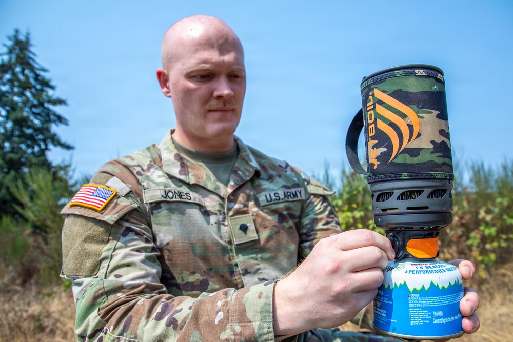 593rd CSC Soldier Demonstrates Effective Field Shaving Techniques