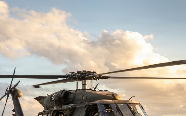DUSTOFF Conducts Deck Landing Qualifications on USS Cincinnati (LCS-20)
