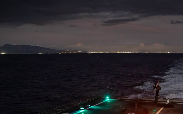 DUSTOFF Conducts Deck Landing Qualifications on USS Cincinnati (LCS-20)