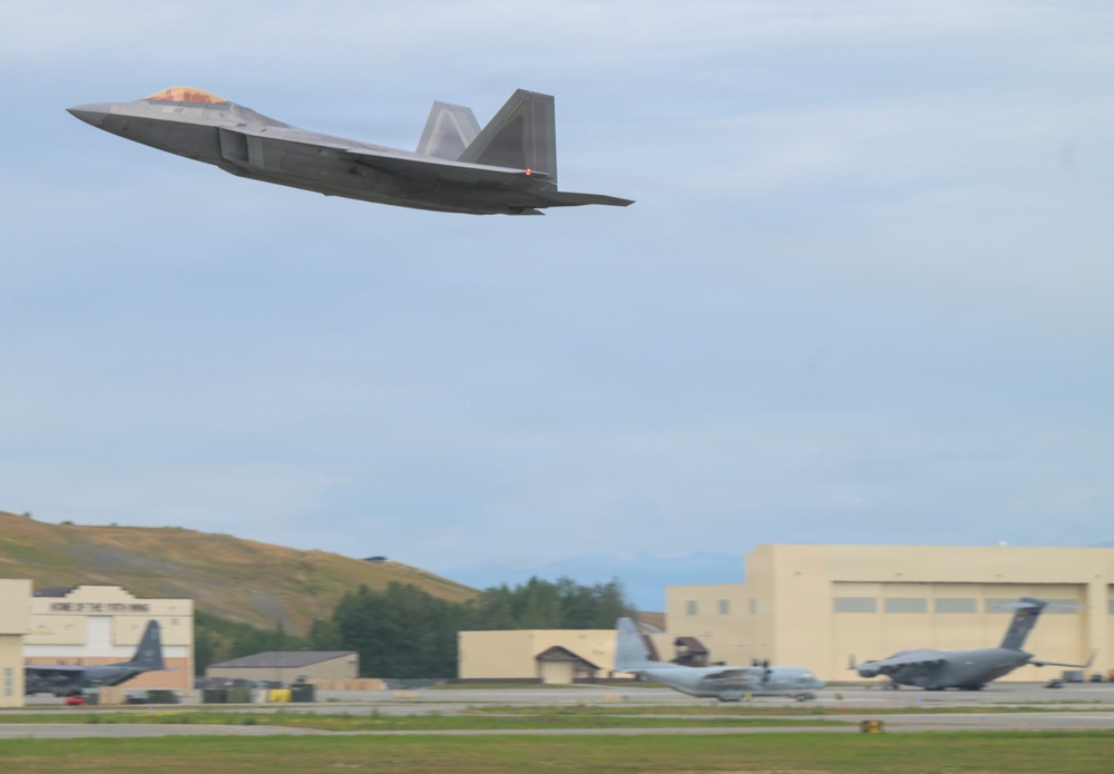 F-22 Raptor aircraft demonstrates readiness during RED FLAG-Alaska 26-3
