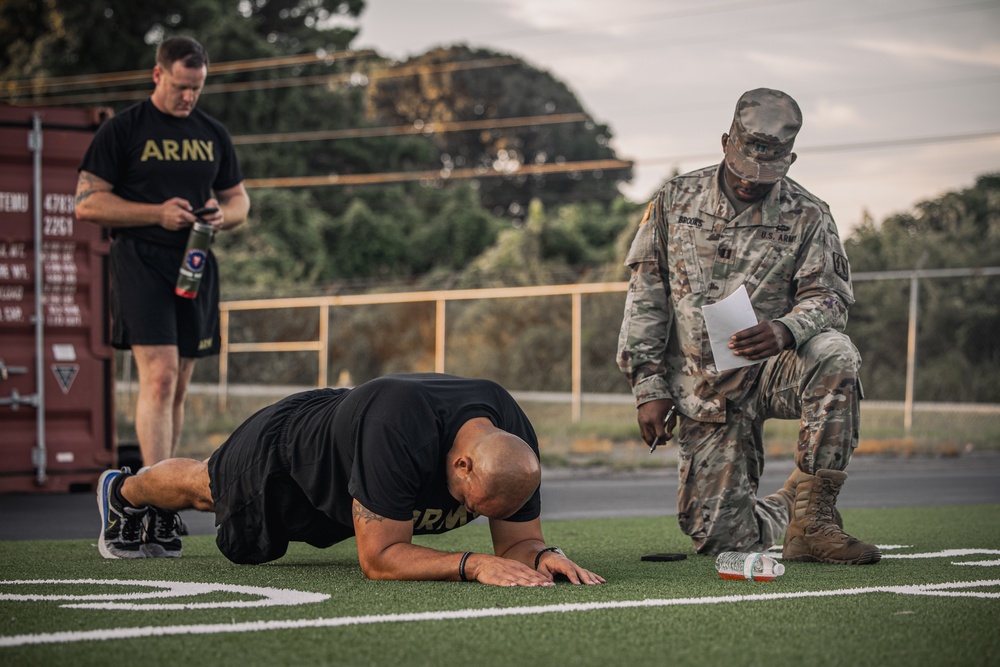 335th Signal Command (Theater) soldiers conduct the Army Fitness Test