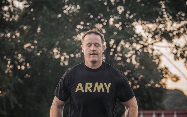 335th Signal Command (Theater) soldiers conduct the Army Fitness Test