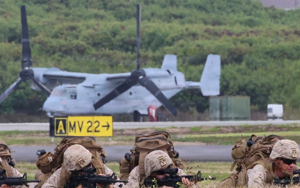 MACS-4 Marines use ULTVs to establish expeditionary ALZ