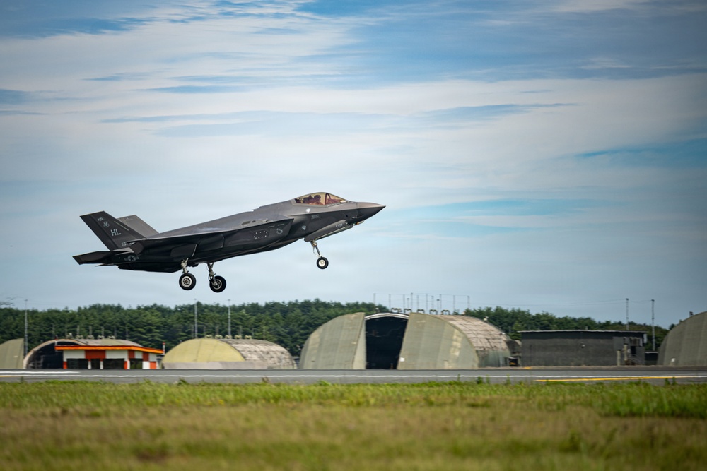 Wild Weasels’ F-35As take off to Red Flag-Alaska 26-3