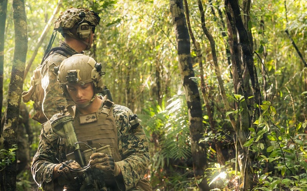 U.S. Marines with 12th LCT Conduct a Live-Fire Range