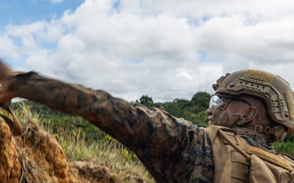 U.S. Marines with 12th LCT Conduct a Live-Fire Range