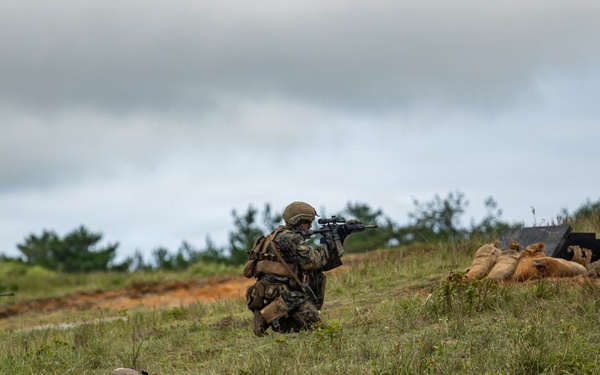 U.S. Marines with 12th LCT Conduct a Live-Fire Range