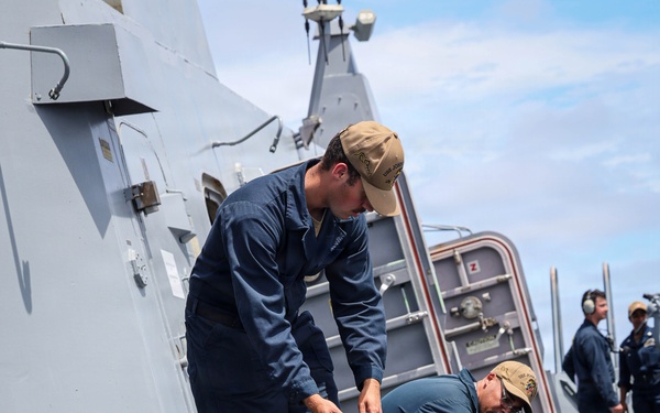 USS John P. Murtha Conducts COMPTUEX With Makin Island Amphibious Ready Group