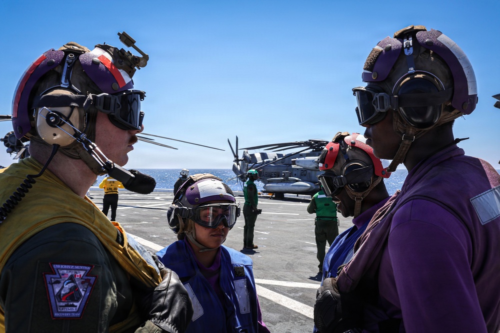 USS John P. Murtha Conducts COMPTUEX With Makin Island Amphibious Ready Group