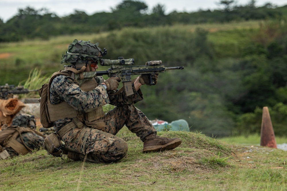 U.S. Marines with 12th LCT Conduct a Live-Fire Range