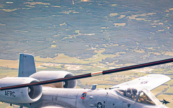 AATTC supports air-to-air refueling for first time with Reserve Command