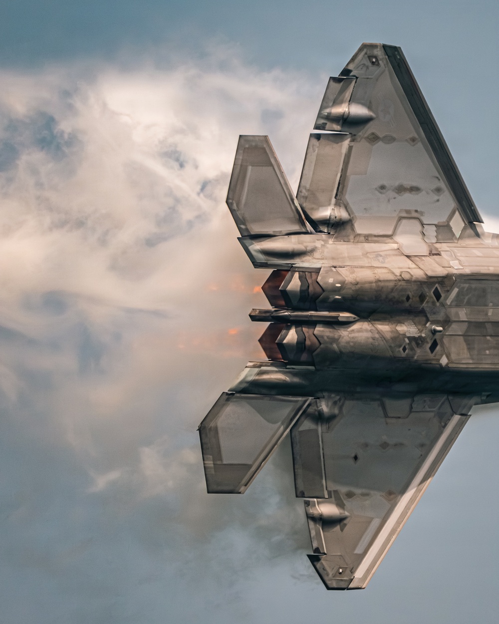 F-22 Demonstration Team performs for 2026 Chicago Air and Water Show