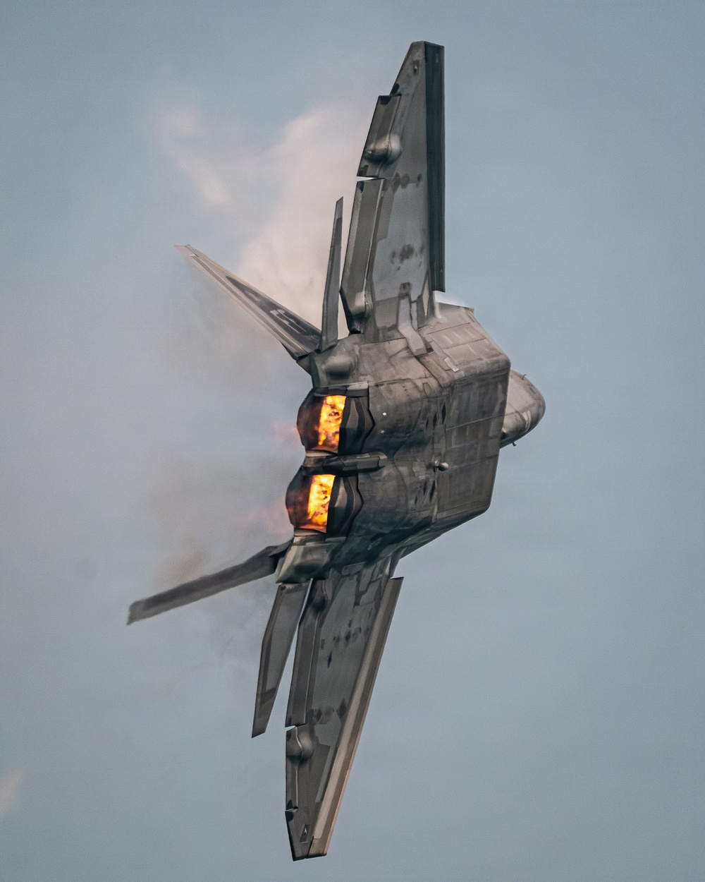 F-22 Demonstration Team performs for 2026 Chicago Air and Water Show