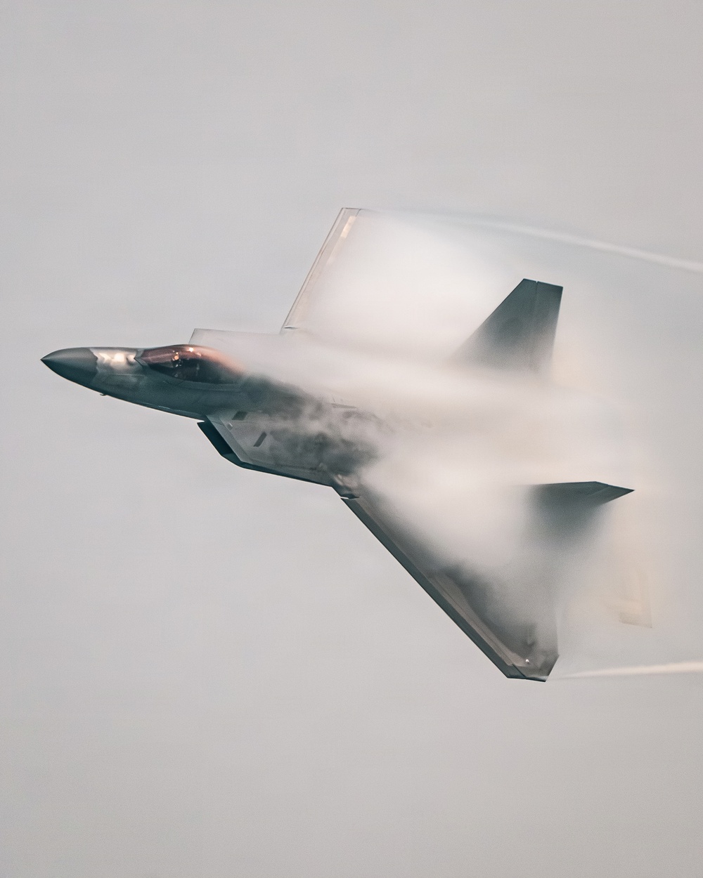 F-22 Demonstration Team performs for 2026 Chicago Air and Water Show