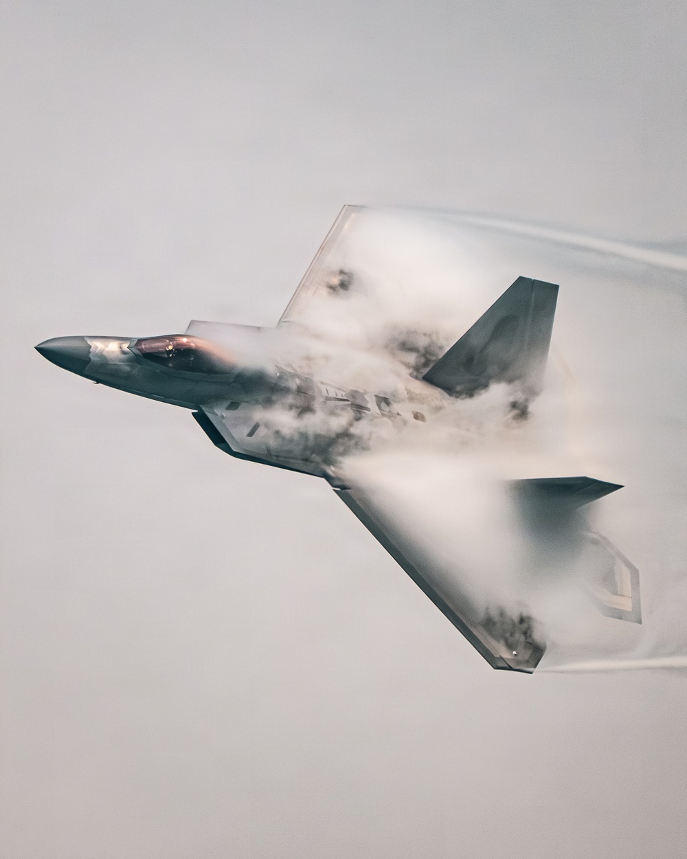 F-22 Demonstration Team performs for 2026 Chicago Air and Water Show