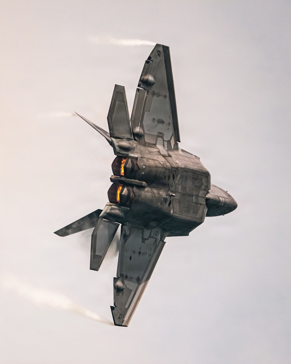 F-22 Demonstration Team performs for 2026 Chicago Air and Water Show